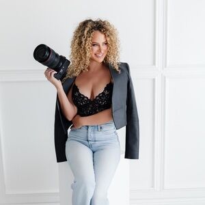 Meet your Posher, Posh